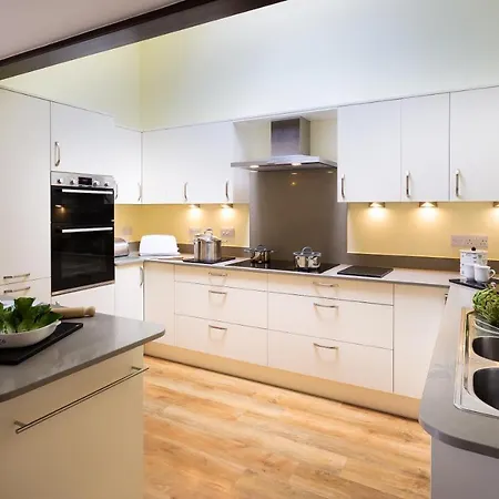 Lakefield House Holiday home *